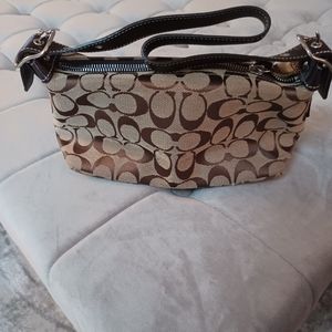 Coach Logo Shoulder Bag